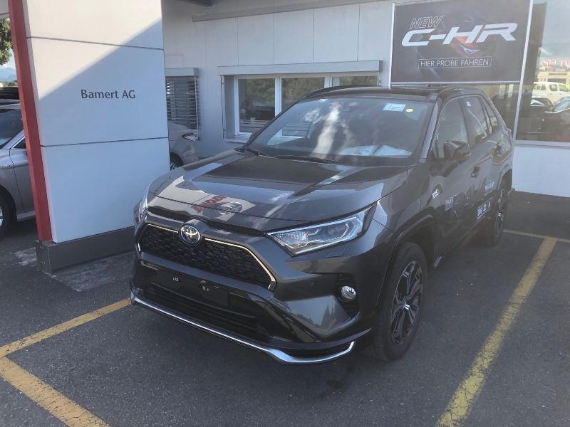 Der neue RAV4 Plug-In mit 306 PS jetzt bei BAMERT AG, Uster